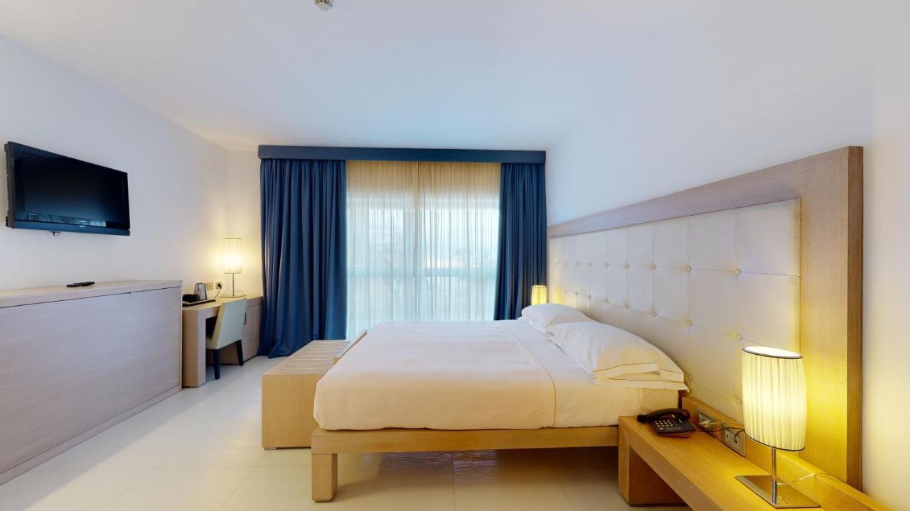 Hotel Monte Sarago Остуни Экстерьер фото