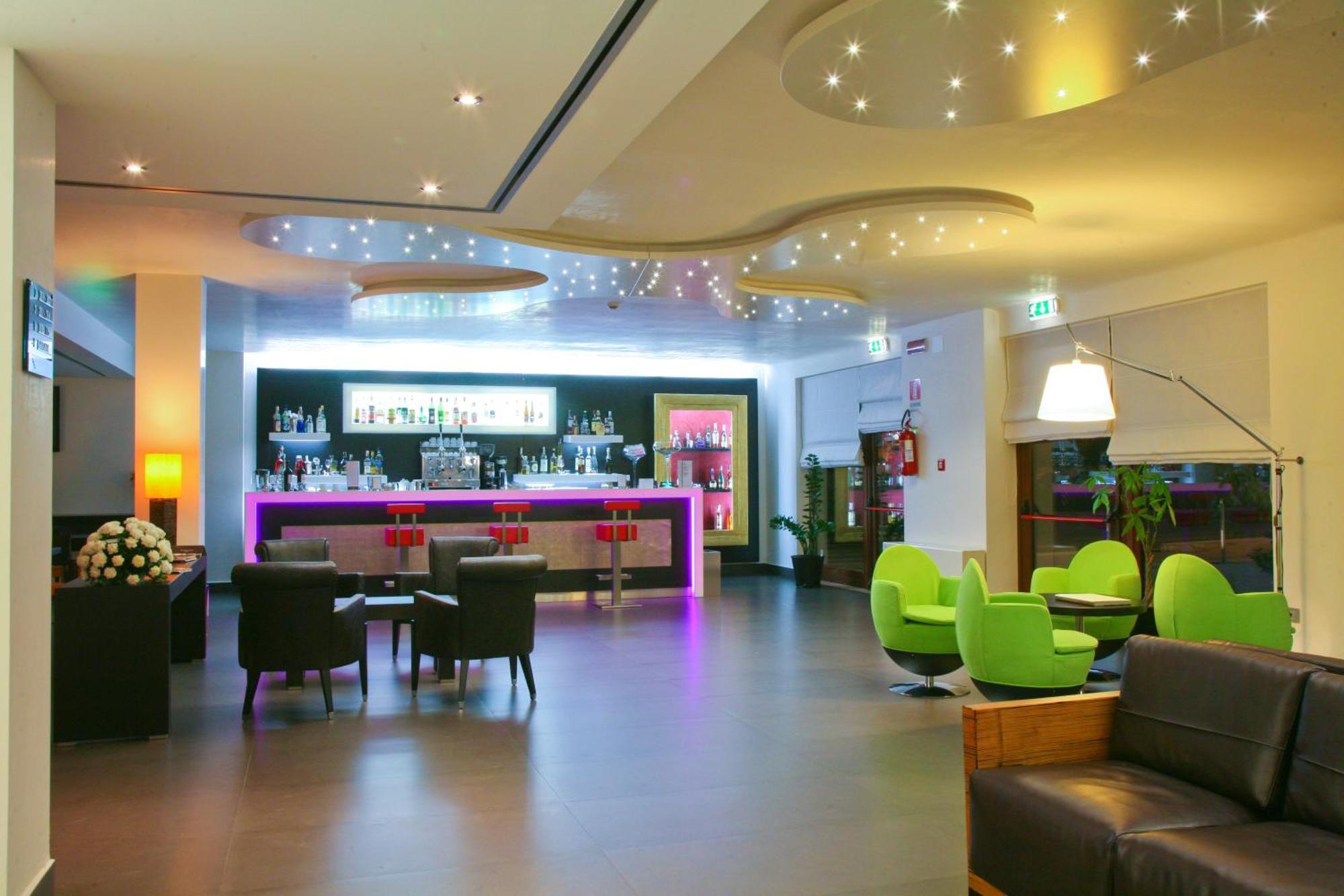 Hotel Monte Sarago Остуни Экстерьер фото